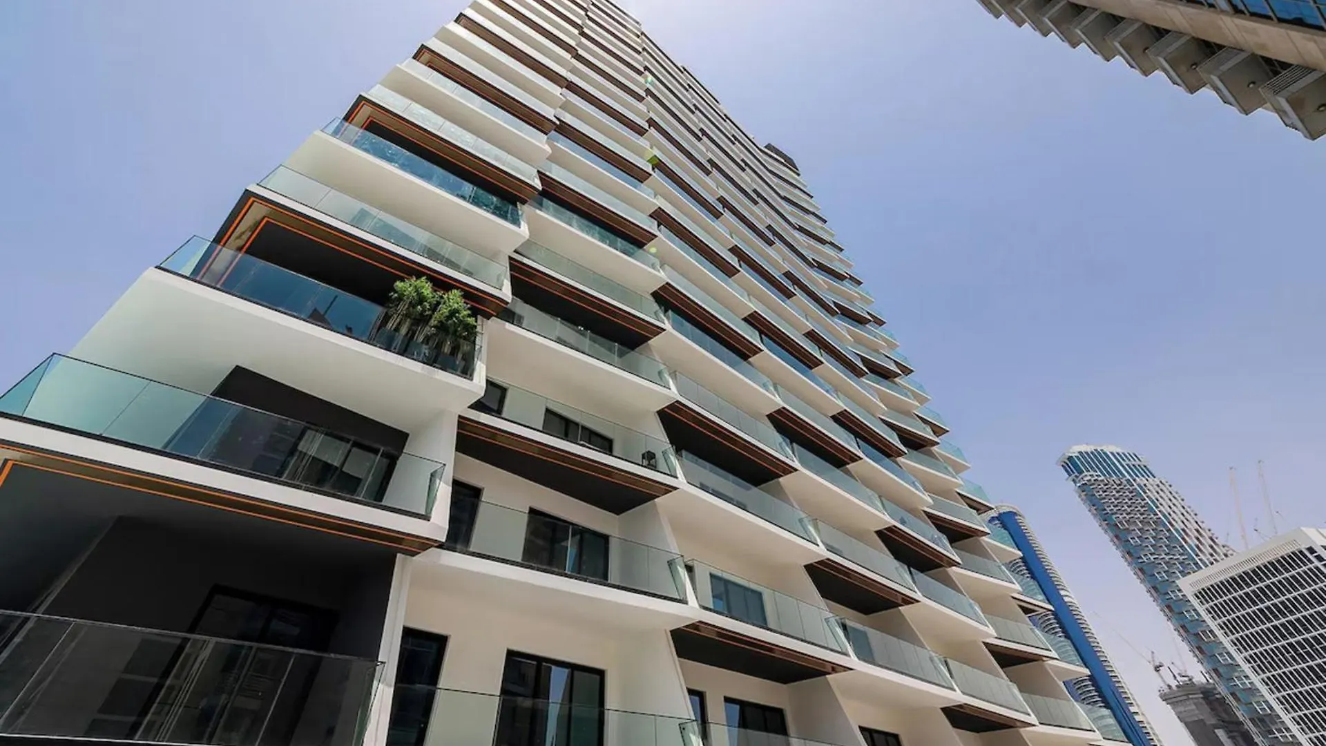 Fam Living Modern Smart Home At Business Bay With Iconic Burj And Canal Views Dubai 0*,  United Arab Emirates